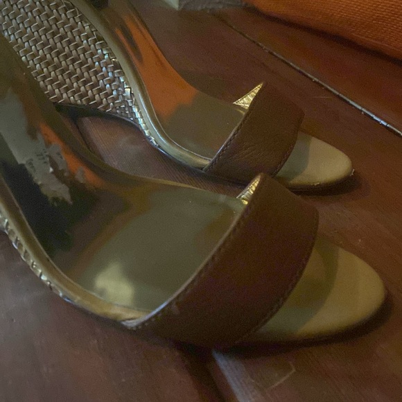 Beautiful Coach wedge heels - Picture 6 of 7